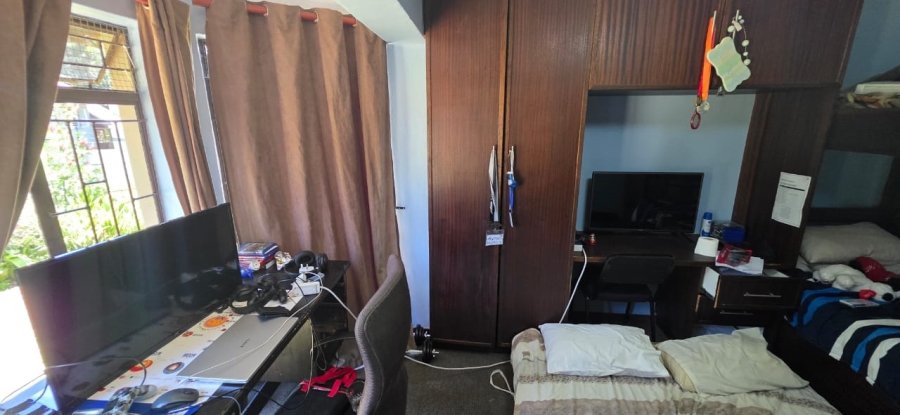 5 Bedroom Property for Sale in Wilkoppies North West